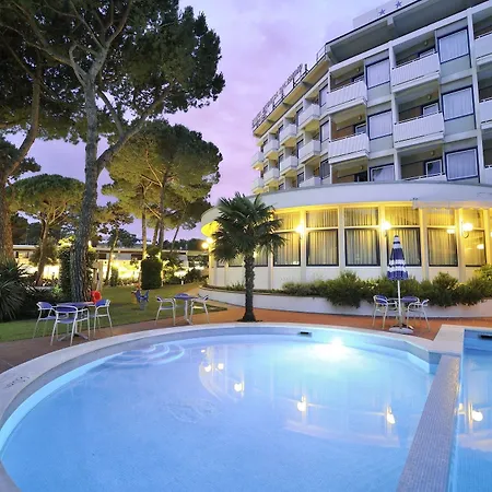 Medusa Splendid Hotel 4*